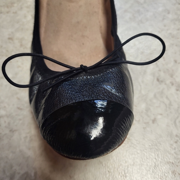 Bloch Ballet Two Toned Wedged Heels With Bow - Picture 4 of 8